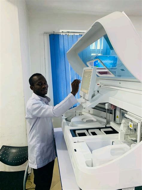 LabRad Ultrasound and Lab Center, Obinze